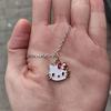 Kırmızı Tokalı Hello Kitty Face Kolye