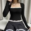Siyah Dantel Yaka ve Bel Detaylı Uzun Kollu Crop Bluz